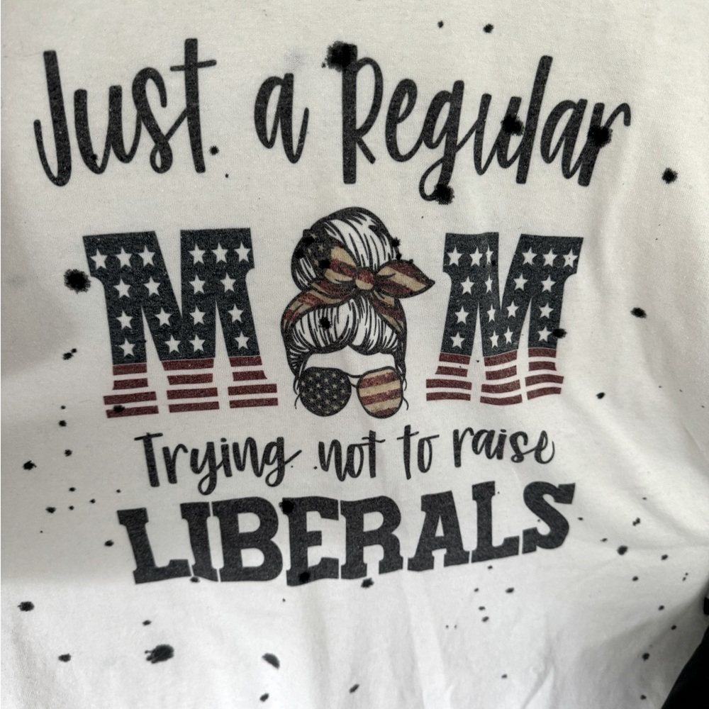 Graphic tee